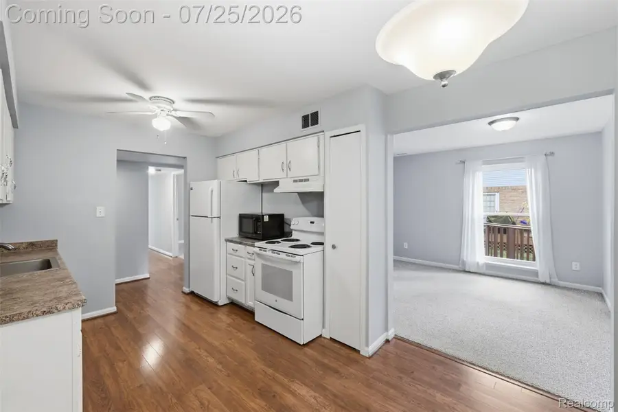 525 E University Drive #1002, Rochester, MI 48307 - #2