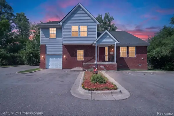 2042 Decker Road, WalledLake, MI 48390