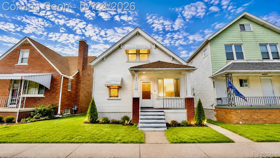 12020 Mitchell Street, Hamtramck, MI 48212 - #2
