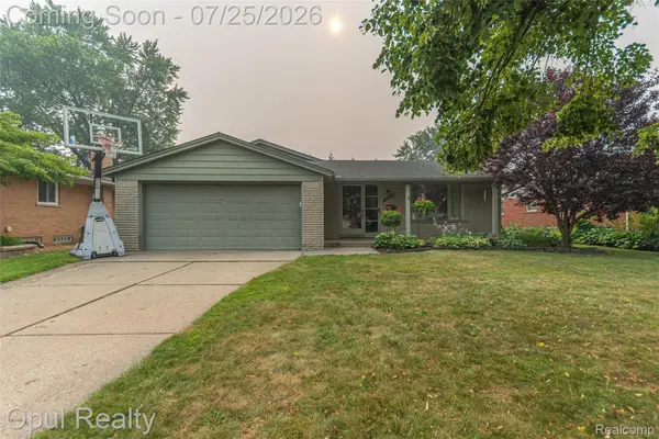 15520 Fitzgerald Street, Livonia, MI 48154