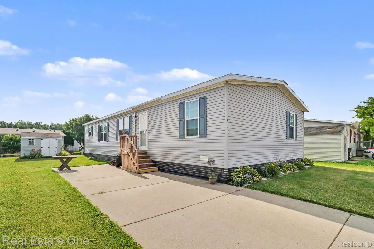 8516 Michael Drive, Newport, MI 48166 - #1