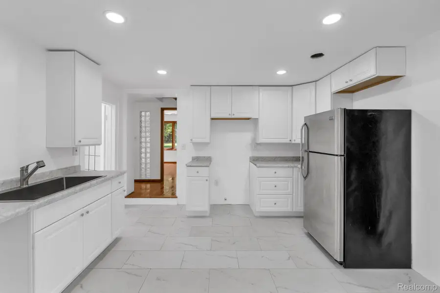 15830 Harrison Street, Livonia, MI 48154 - #3