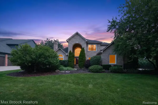 1822 Lexington Drive, Troy, MI 48084