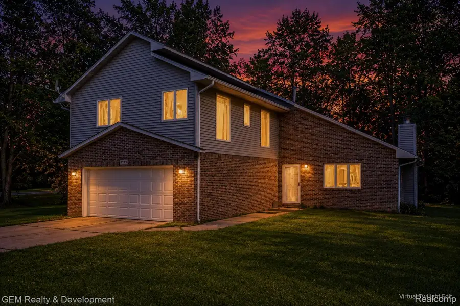 1111 Sarah Road, Pinckney, MI 48169 - #2