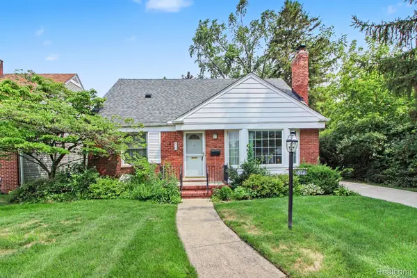 812 Lloyd Avenue, RoyalOak, MI 48073