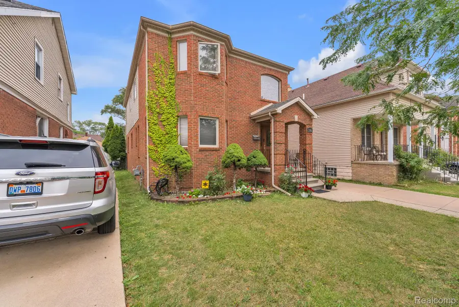 5294 Bingham Street, Dearborn, MI 48126 - #3
