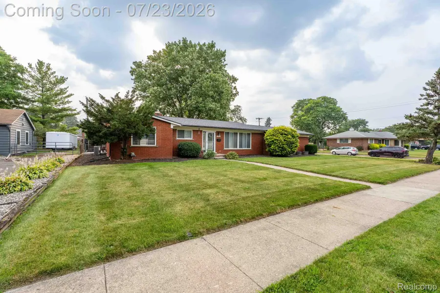 27381 Gail Drive, Warren, MI 48093 - #2