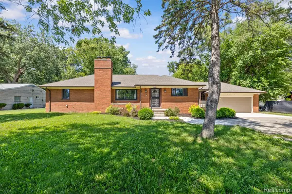 18480 W 9 Mile Road, Southfield, MI 48075
