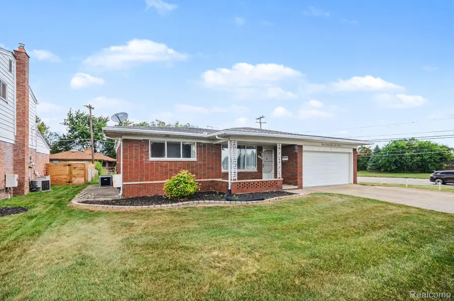13563 Moceri Circle, Warren, MI 48088 - #2