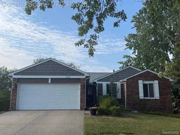 4650 Island Park Drive, Waterford, MI 48329