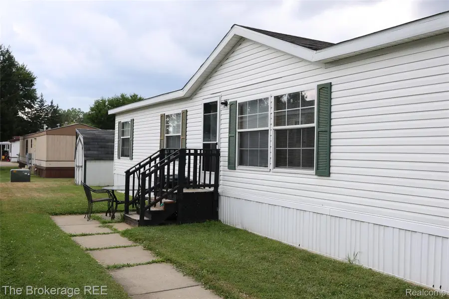 93 Woodcrest, Flint, MI 48473 - #2