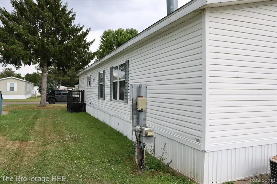 93 Woodcrest, Flint, MI 48473 - #3