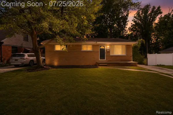 20308 Shady Lane Avenue, StClairShores, MI 48080