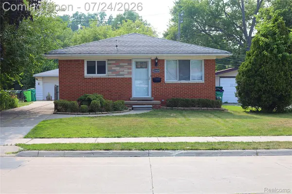 21819 Beechwood Avenue, Eastpointe, MI 48021