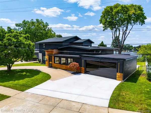 53 Potter Drive, Belleville, MI 48111