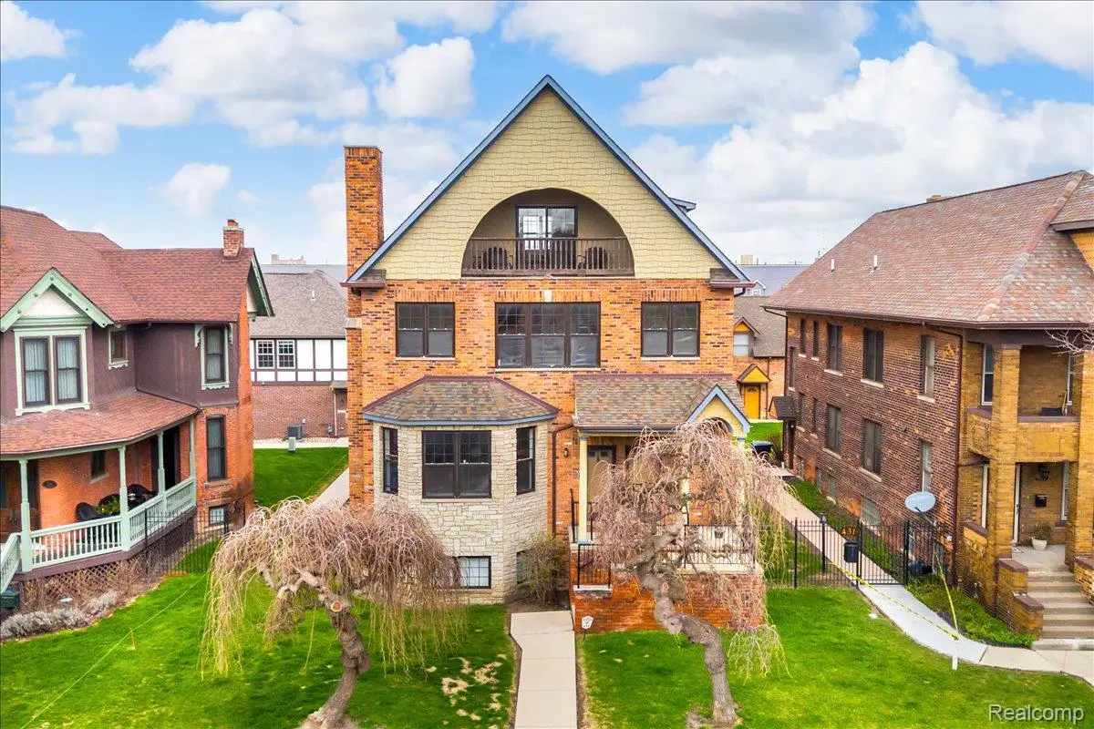 429 E Ferry Street #9, Detroit, MI 48202 - #1