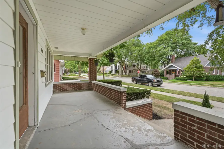406 Wesley Street, Rochester, MI 48307 - #3