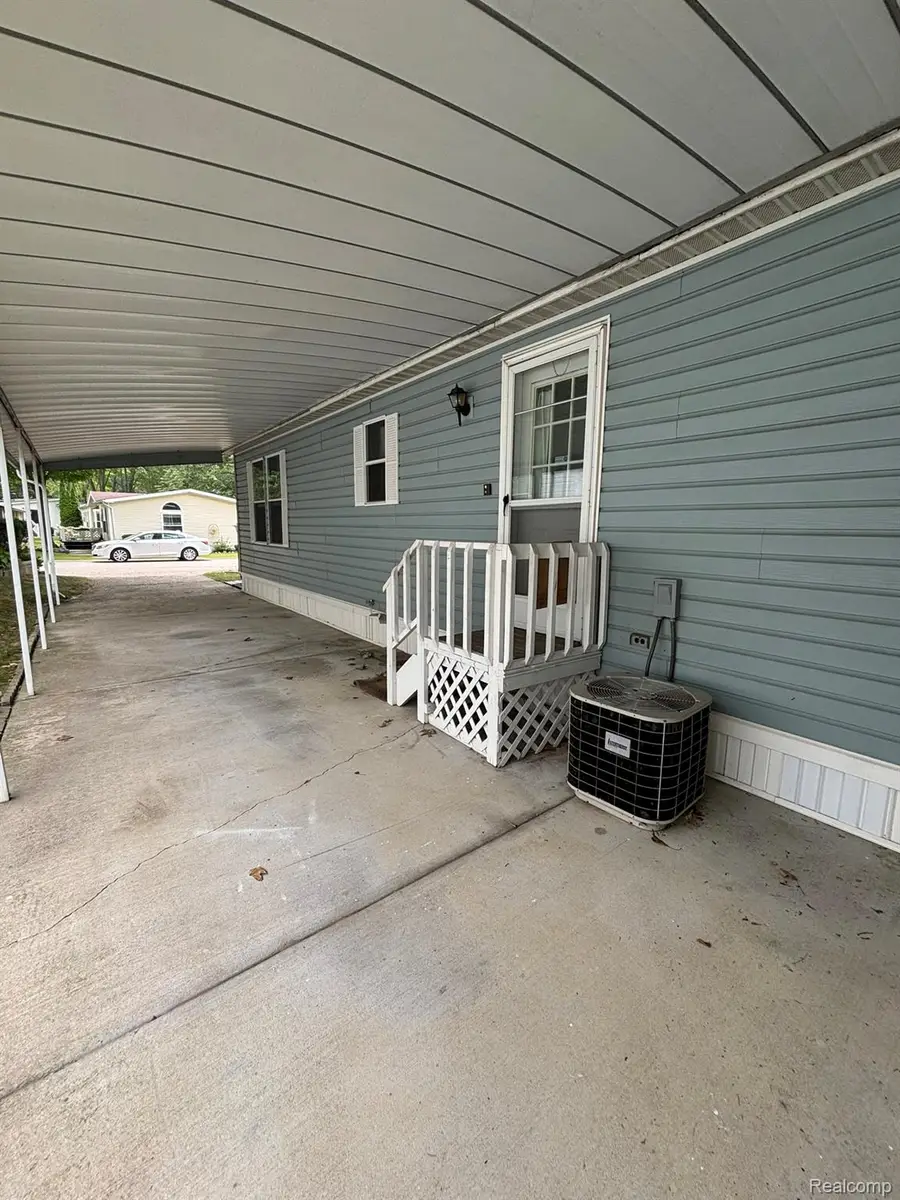 509 Park View, Clio, MI 48420 - #3
