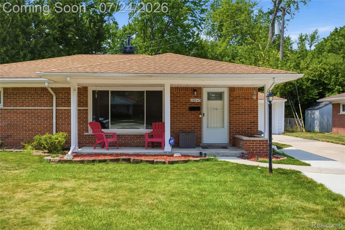 28043 Red Leaf Lane, Southfield, MI 48076 - #1