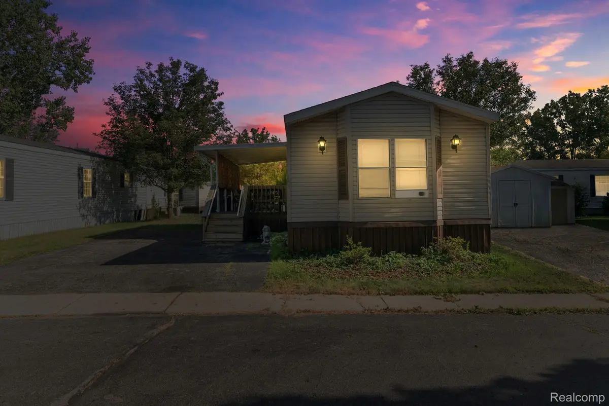 351 North Squirrel Road #141, Auburn Hills, MI 48326 - #1