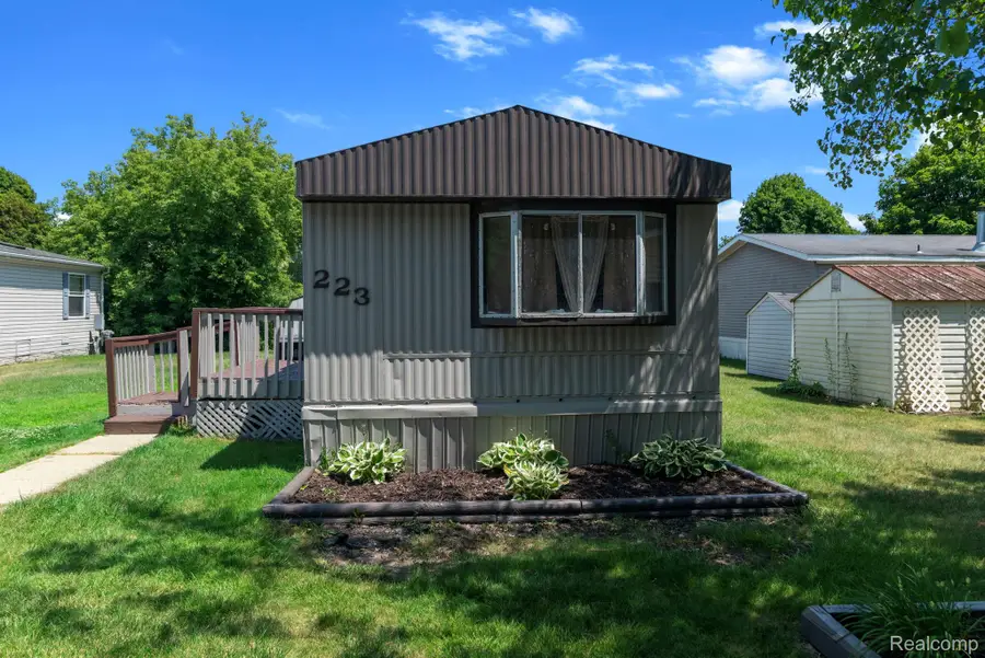 351 North Squirrel Road #223, Auburn Hills, MI 48326 - #2