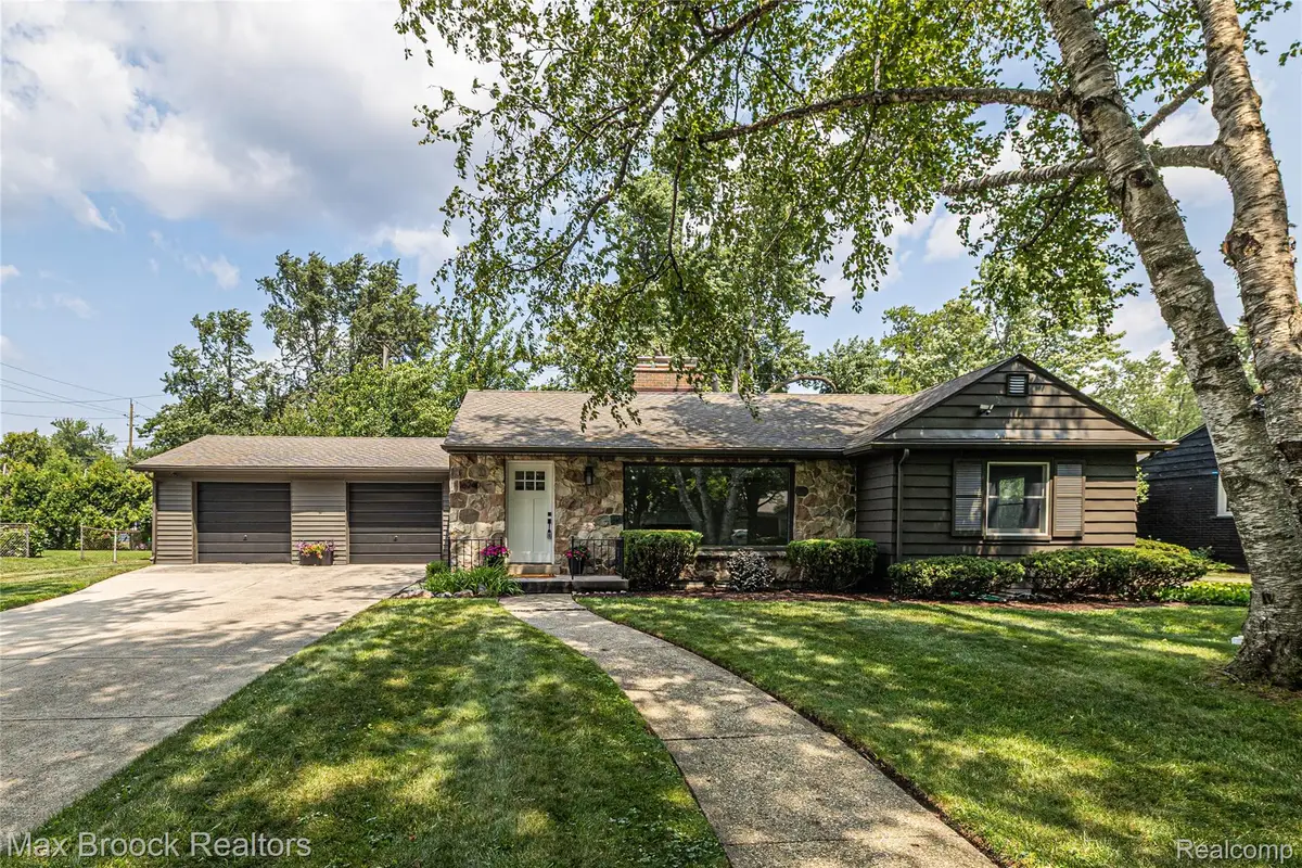 16240 Amherst Avenue, Beverly Hills, MI 48025 - #1