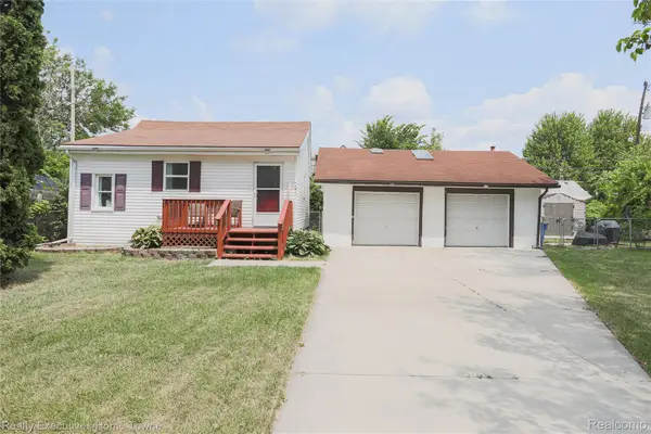 7571 Anna Avenue, Warren, MI 48092