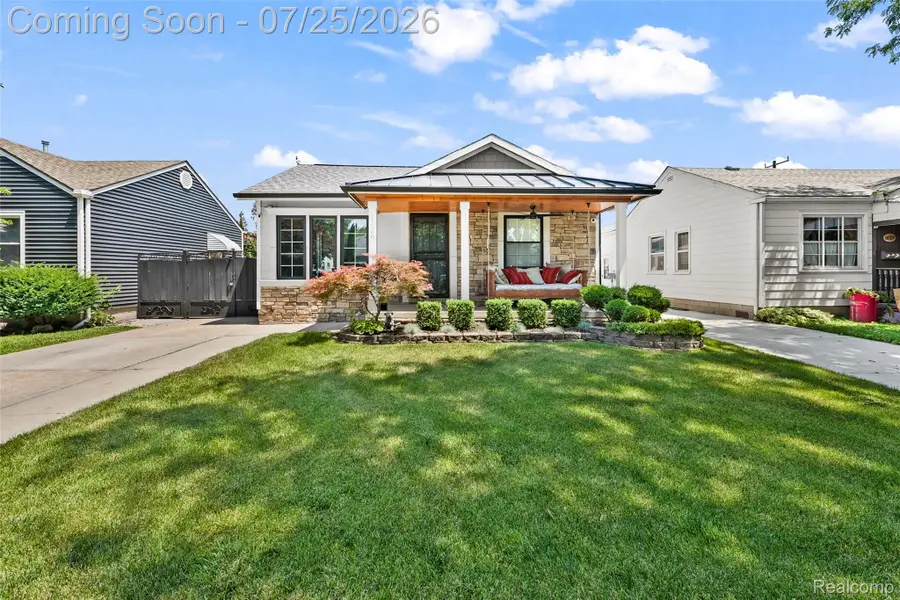 1826 Morris Avenue, Lincoln Park, MI 48146 - #2