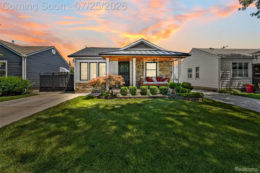 1826 Morris Avenue, Lincoln Park, MI 48146 - #3