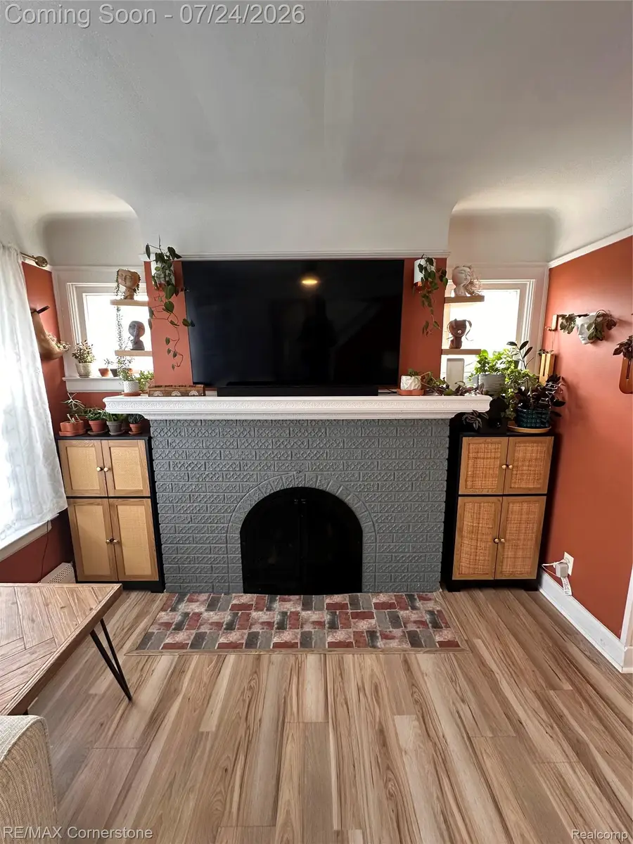 4040 Longtin Avenue, Lincoln Park, MI 48146 - #3