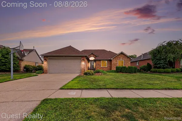 19944 Townsend Drive, Macomb, MI 48044