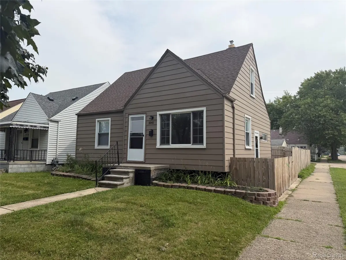 2041 Michigan Boulevard, Lincoln Park, MI 48146 - #1