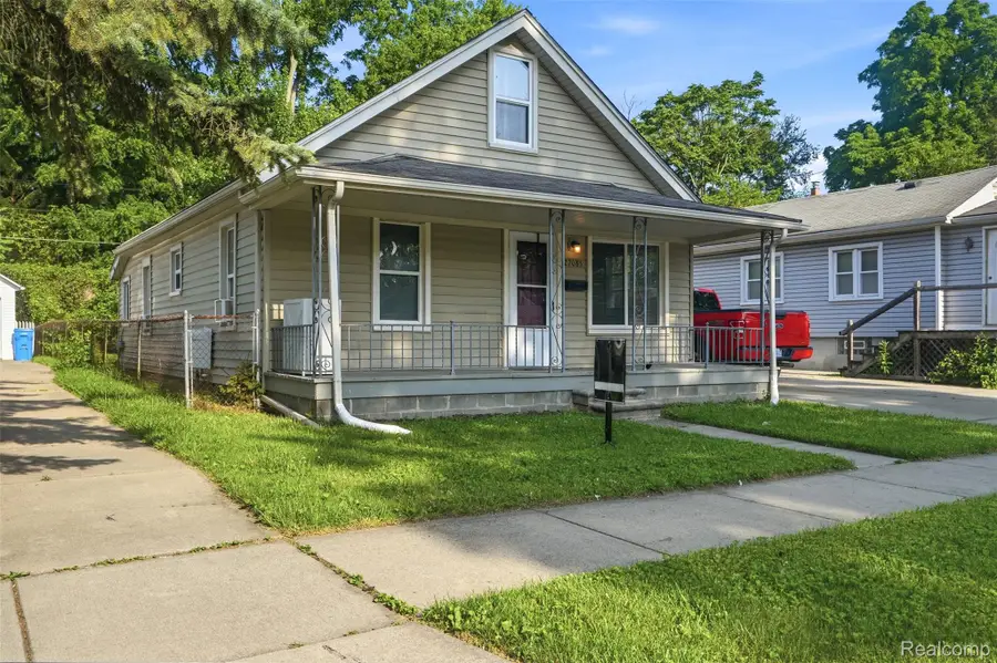 27085 Dartmouth Street, Madison Heights, MI 48071 - #2