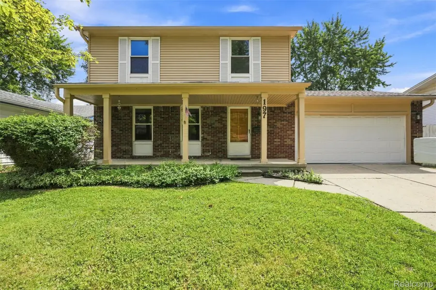 197 Surrey Heights, Westland, MI 48186 - #2