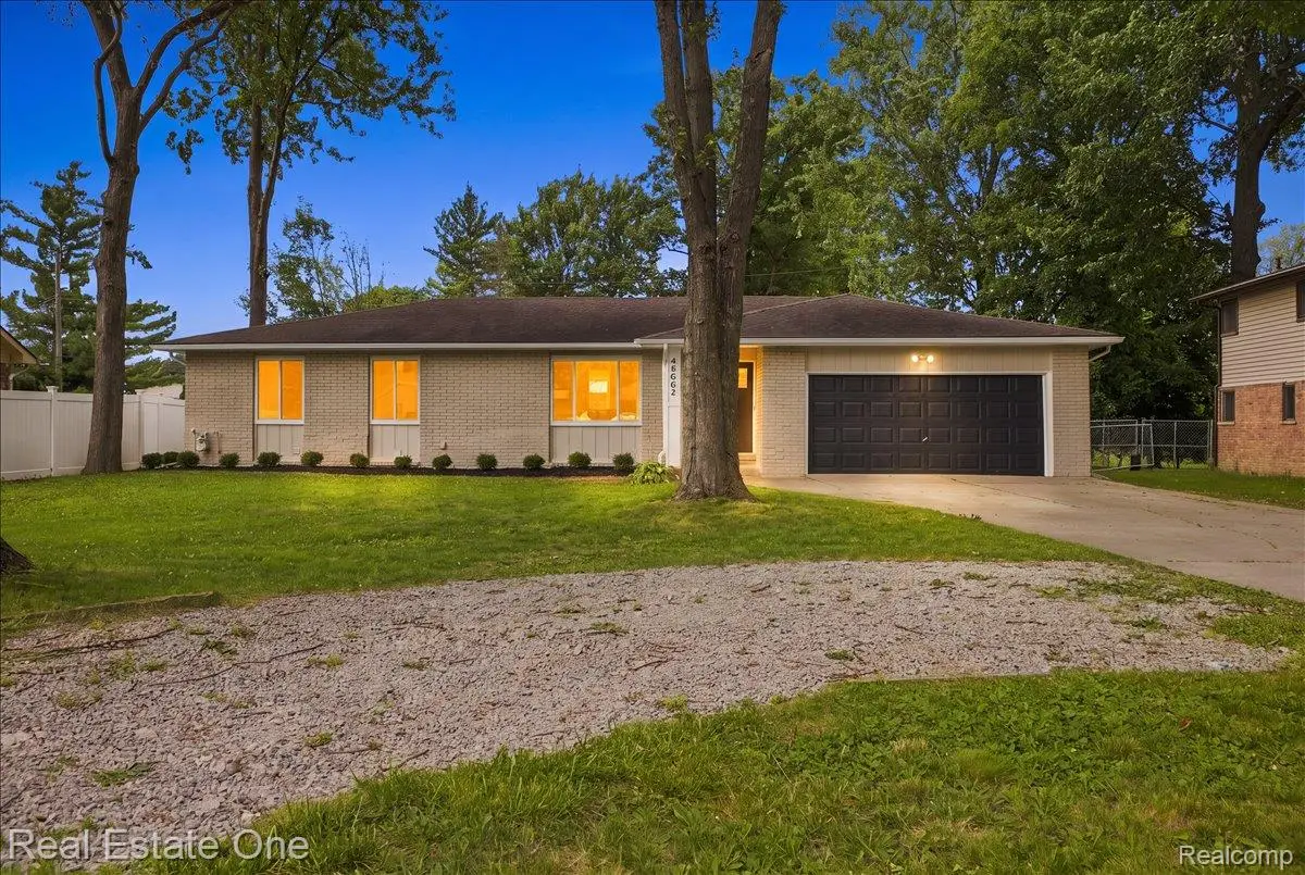 48064 Meadow Lane, Chesterfield, MI 48051 - #1