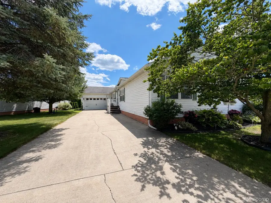 551 Twin Lakes Drive, Kimball, MI 48074 - #2