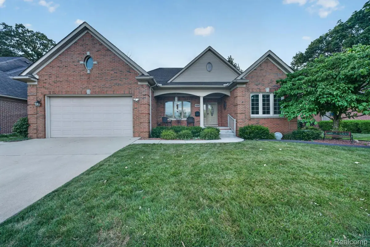 4584 Dolores Drive, Trenton, MI 48183 - #1
