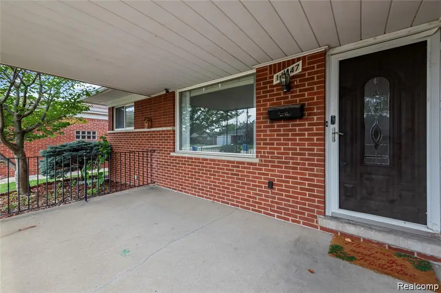 11447 Edwin Drive, Warren, MI 48093 - #2