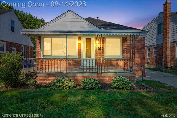 6943 Colonial Street, DearbornHeights, MI 48127
