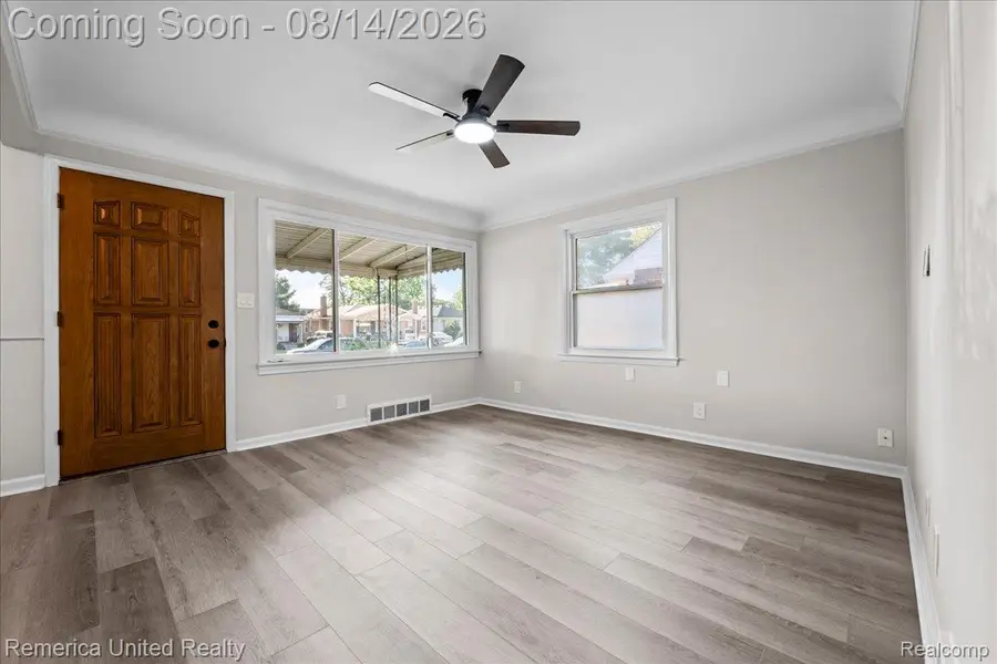 6943 Colonial Street, Dearborn Heights, MI 48127 - #2
