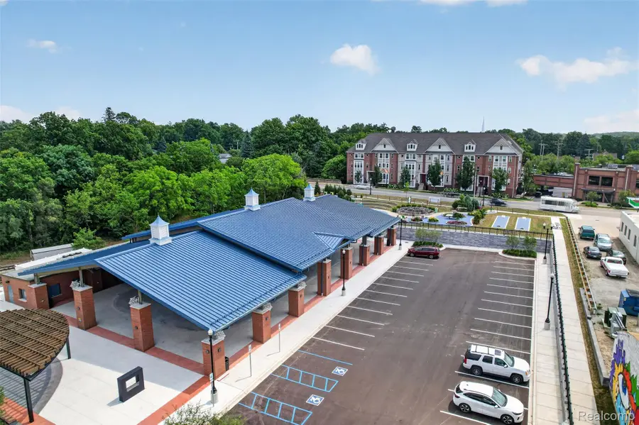 223 N Michigan Avenue, Howell, MI 48843 - #3