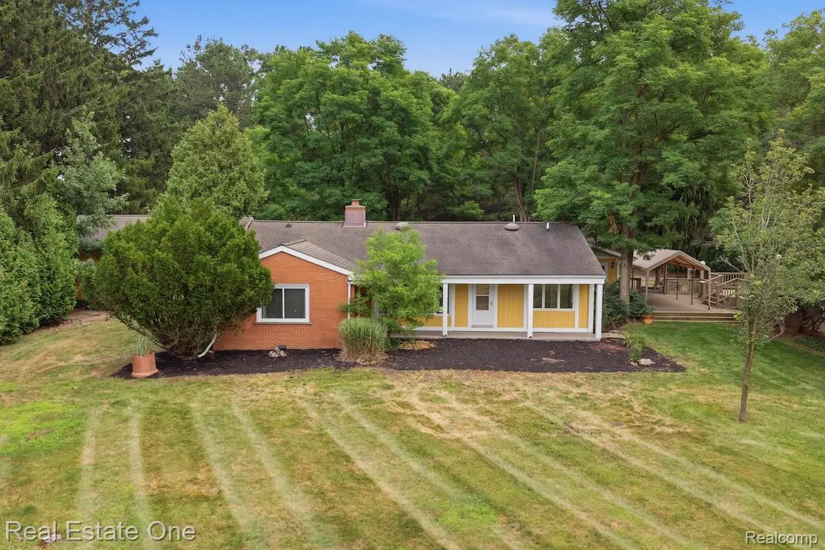 31198 Martindale Road, New Hudson, MI 48165 - #1