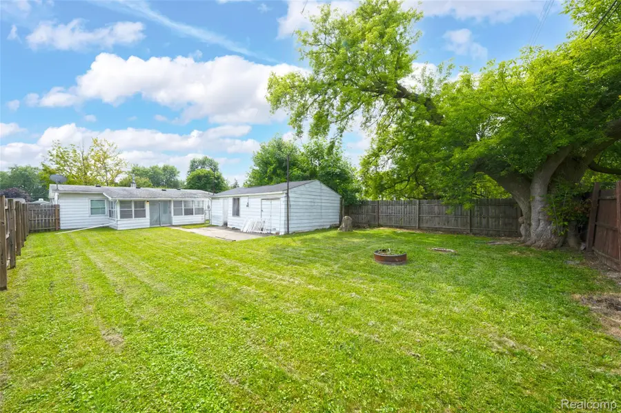 2535 Locust Street, Port Huron, MI 48060 - #3