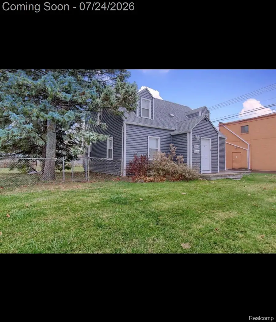 11610 Cardwell Street, Livonia, MI 48150 - #2