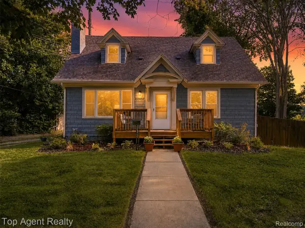 23457 Buckingham Street, ClintonTownship, MI 48036