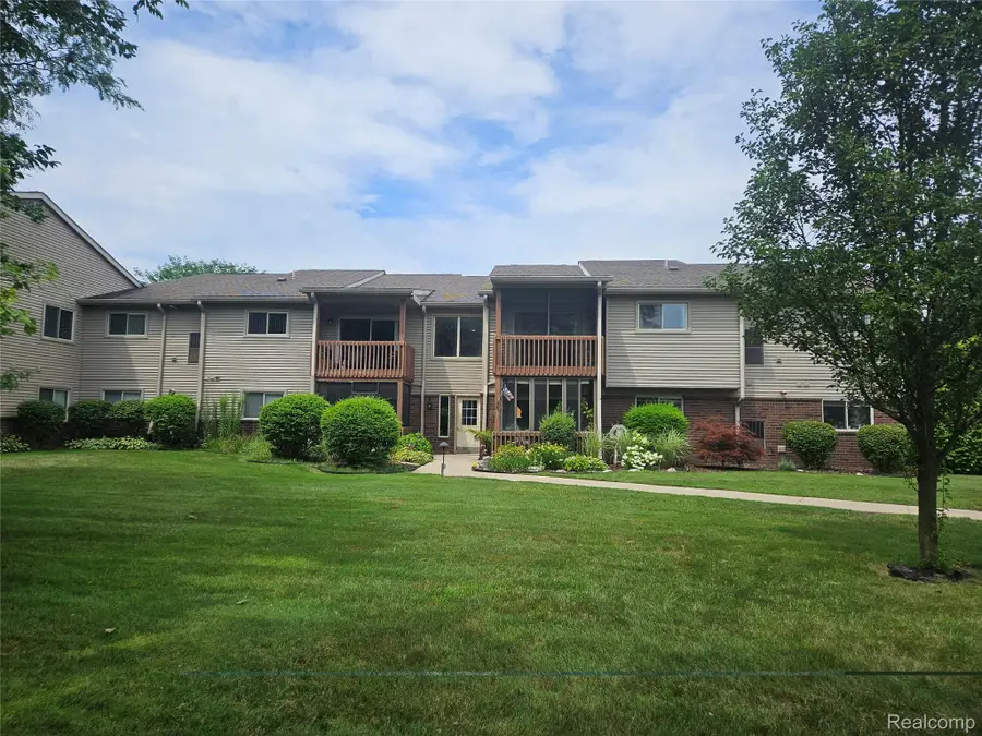 10161 Nancys Boulevard, Grosse Ile, MI 48138 - #2