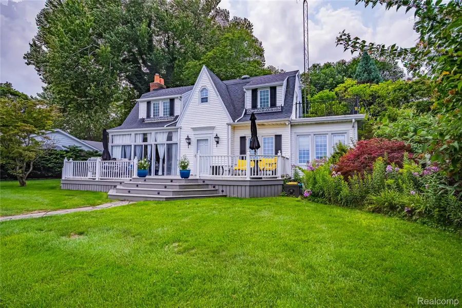 5630 Lakeshore Road, Fort Gratiot, MI 48059 - #3