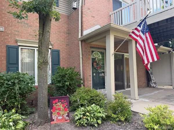 276 Marigold Circle #18, Westland, MI 48185
