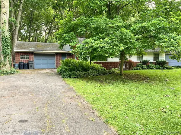 21900 Ulrich Street, ClintonTownship, MI 48036