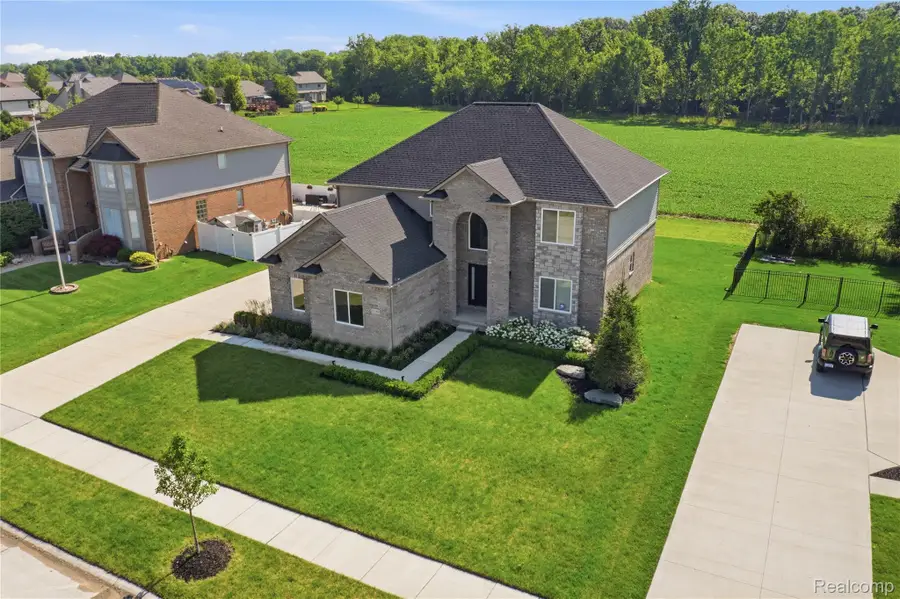 32169 Adam Brown Drive, Rockwood, MI 48173 - #3